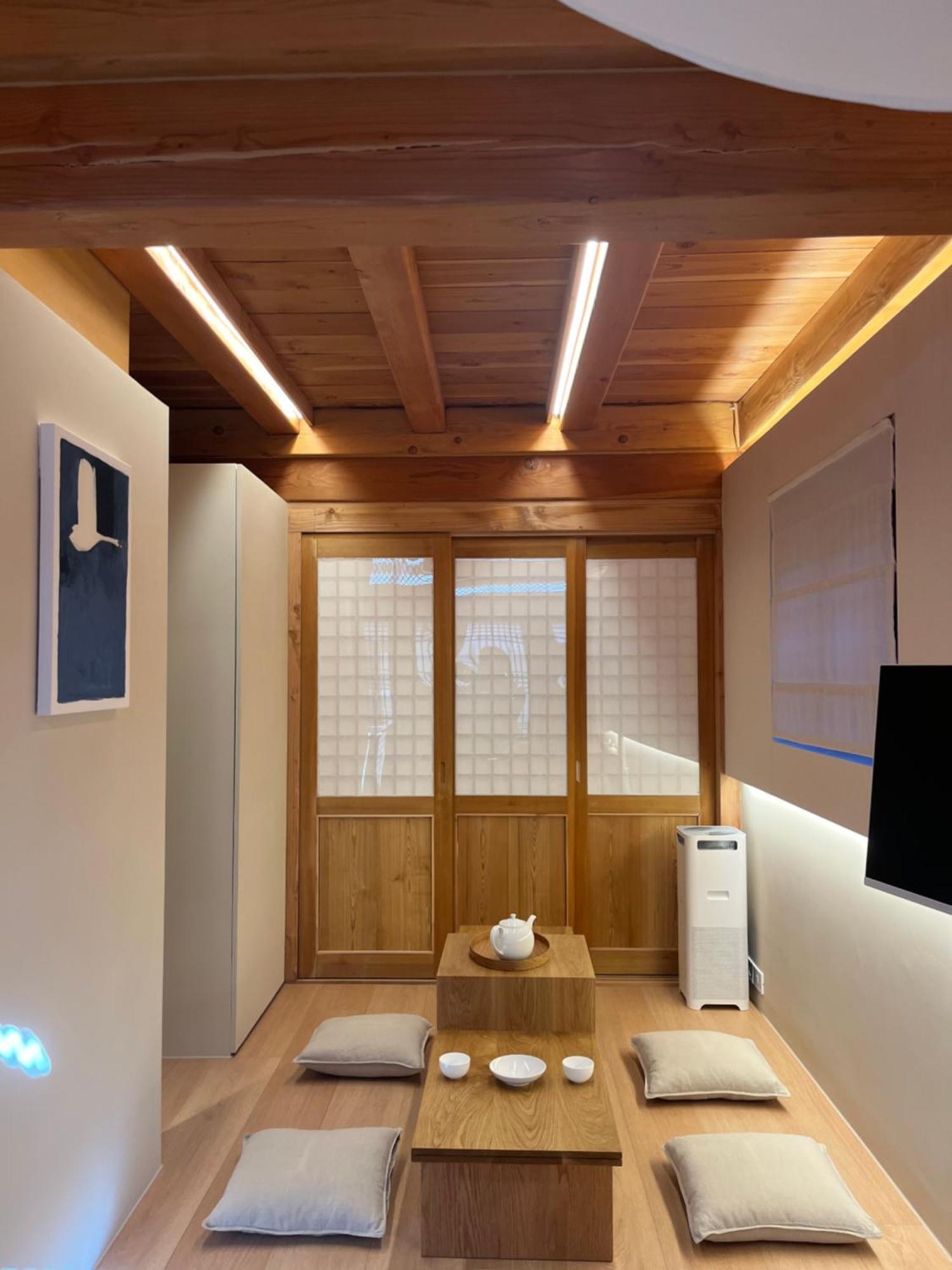 The Korean Traditional Hanok In Downtown Seoul For Convenient Public Transportation - Seoul Ari Zewnętrze zdjęcie