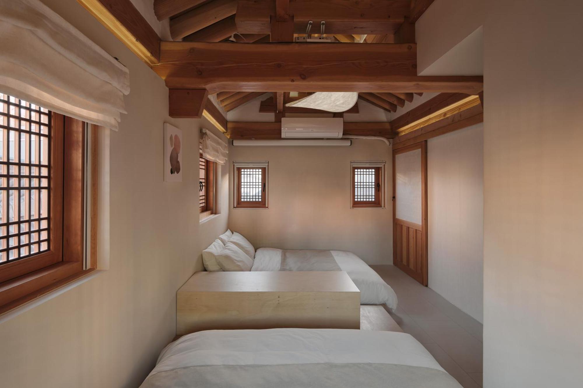 The Korean Traditional Hanok In Downtown Seoul For Convenient Public Transportation - Seoul Ari Zewnętrze zdjęcie