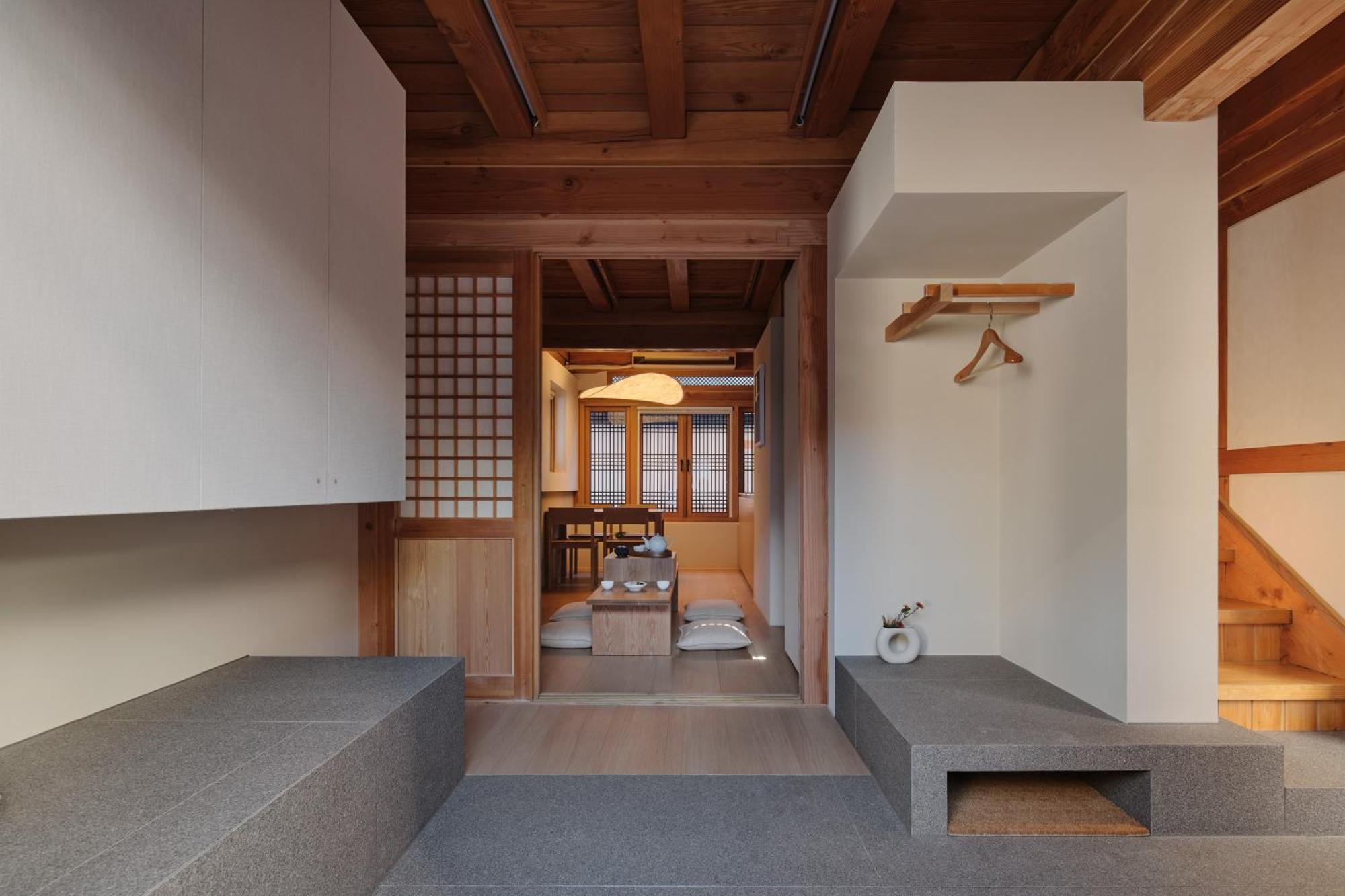 The Korean Traditional Hanok In Downtown Seoul For Convenient Public Transportation - Seoul Ari Zewnętrze zdjęcie