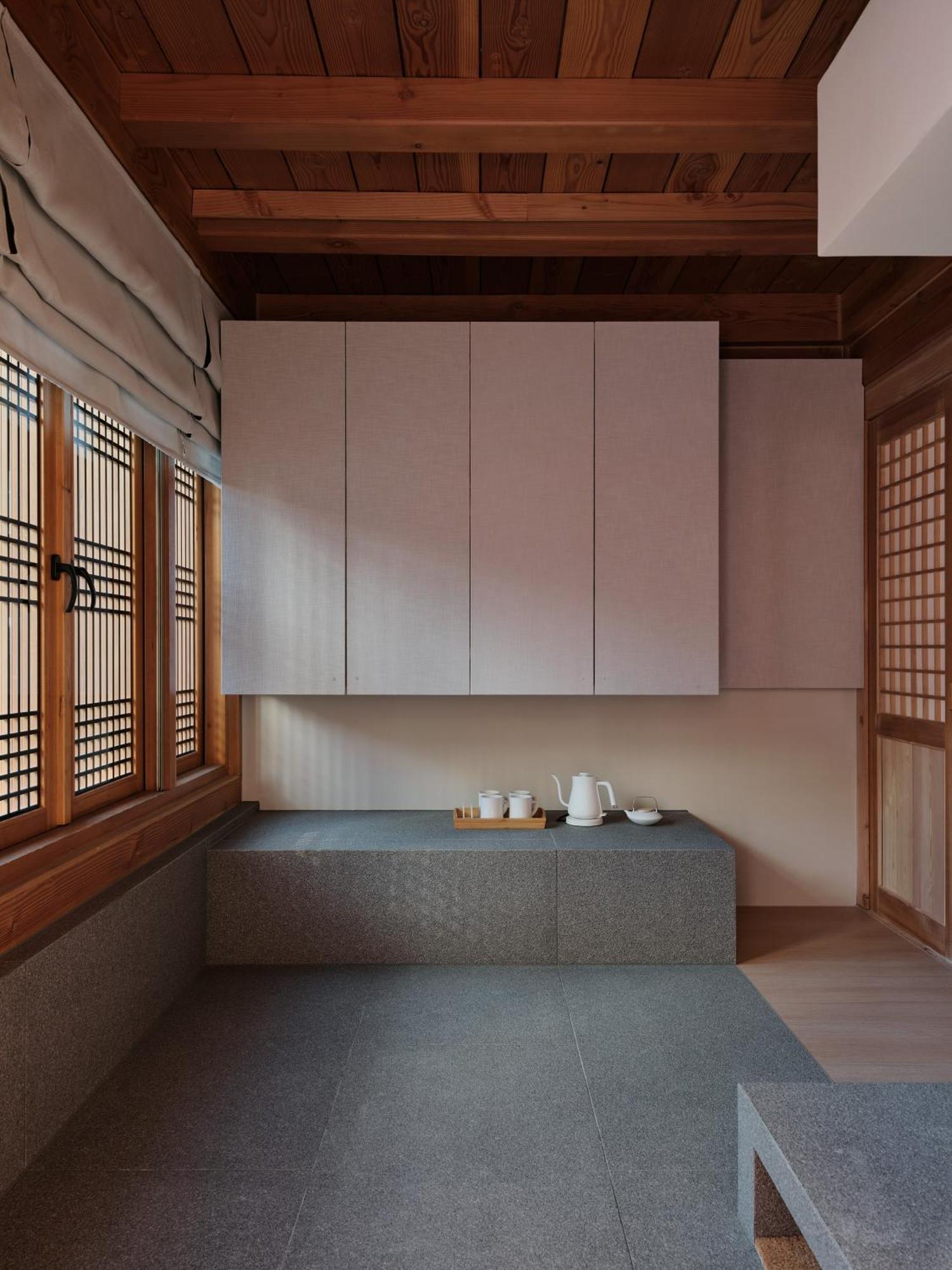 The Korean Traditional Hanok In Downtown Seoul For Convenient Public Transportation - Seoul Ari Zewnętrze zdjęcie