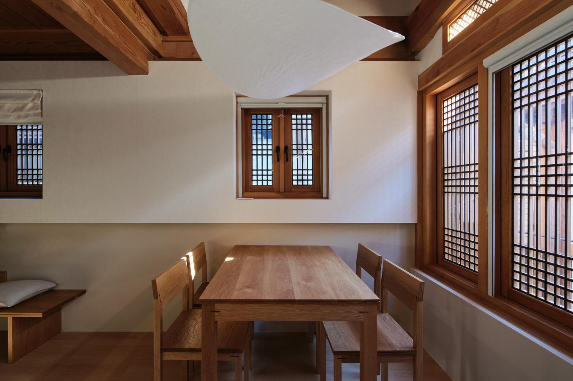 The Korean Traditional Hanok In Downtown Seoul For Convenient Public Transportation - Seoul Ari Zewnętrze zdjęcie