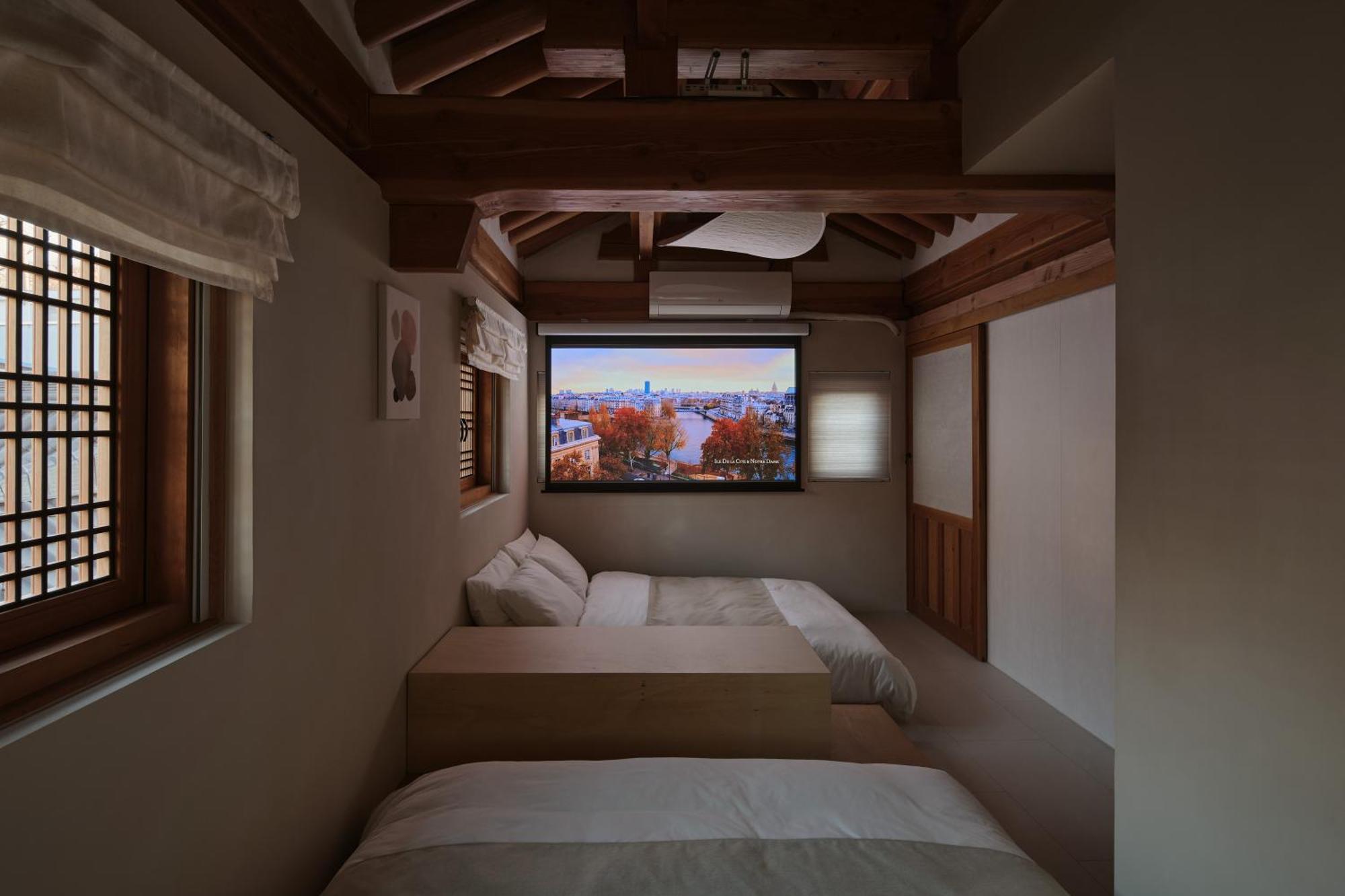 The Korean Traditional Hanok In Downtown Seoul For Convenient Public Transportation - Seoul Ari Zewnętrze zdjęcie